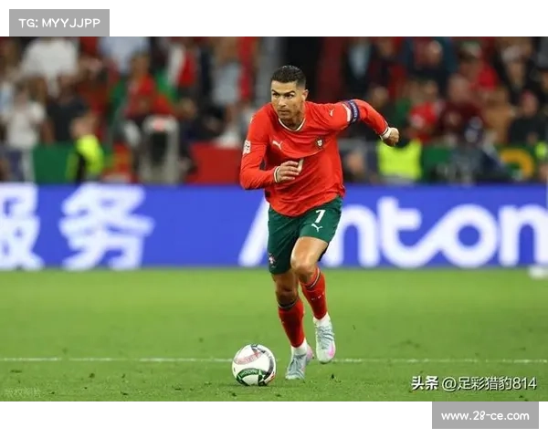 葡萄牙全场三十脚射门艰难绝杀C罗明年带队前景仍显迷雾 葡萄牙全场三十脚射门艰难绝杀C罗明年带队前景仍显迷雾